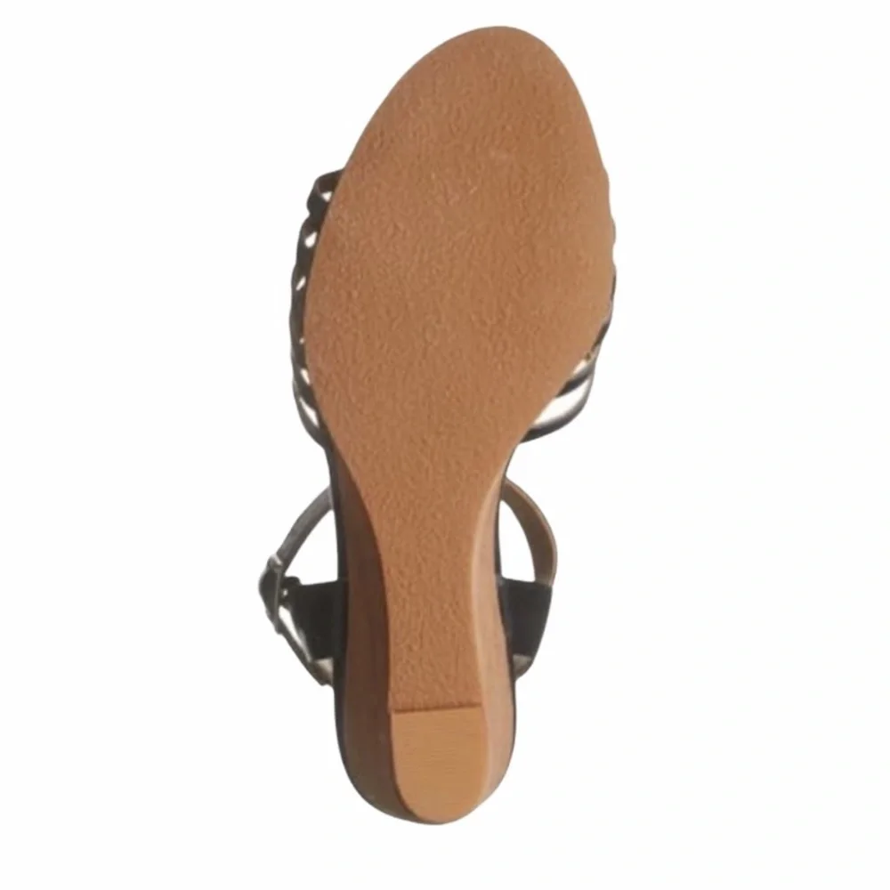 Susina Terra Wedge Sandal Black Size 9 NWOT